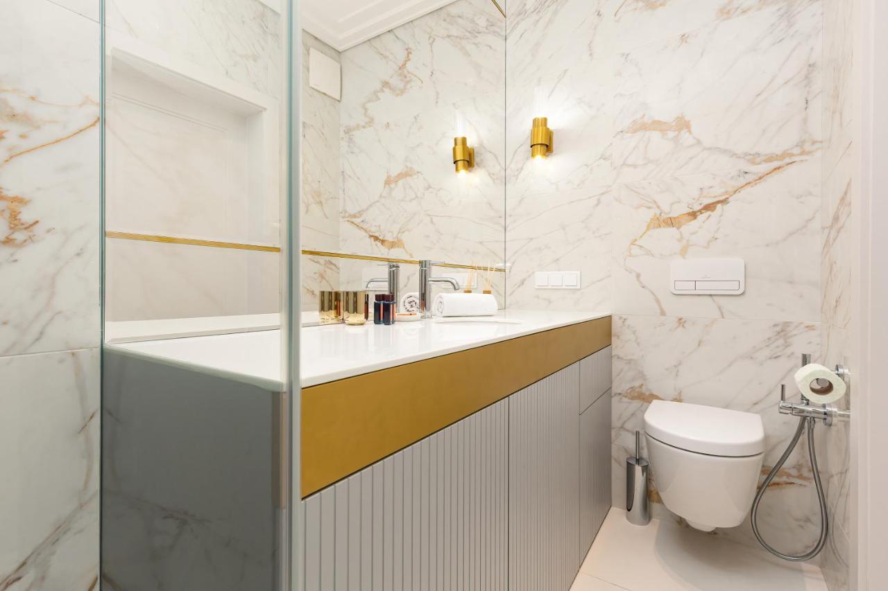 Mennica Residence Central Apartment By Renters Prestige Varşova Dış mekan fotoğraf