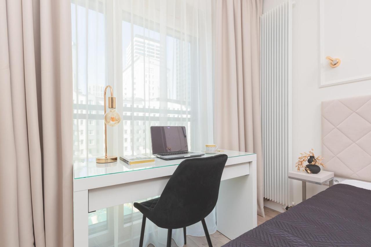 Mennica Residence Central Apartment By Renters Prestige Varşova Dış mekan fotoğraf