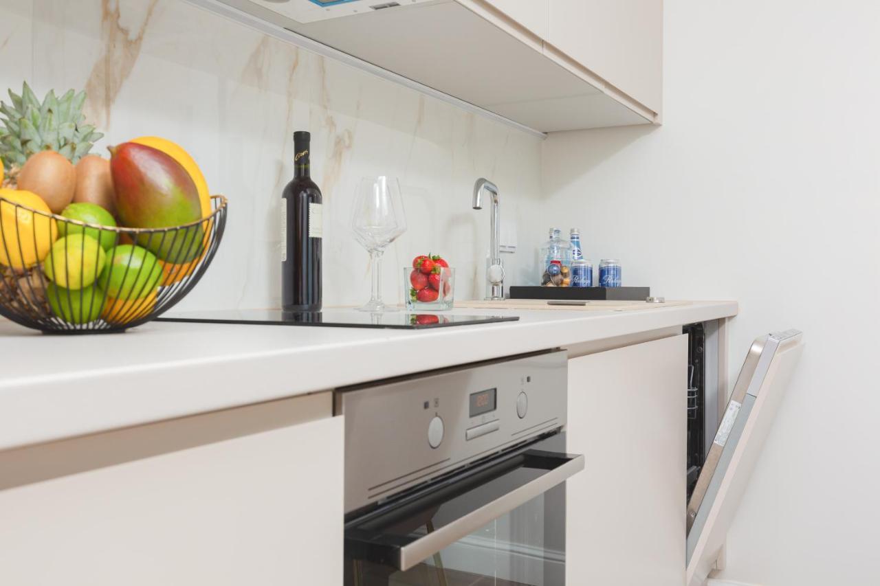 Mennica Residence Central Apartment By Renters Prestige Varşova Dış mekan fotoğraf