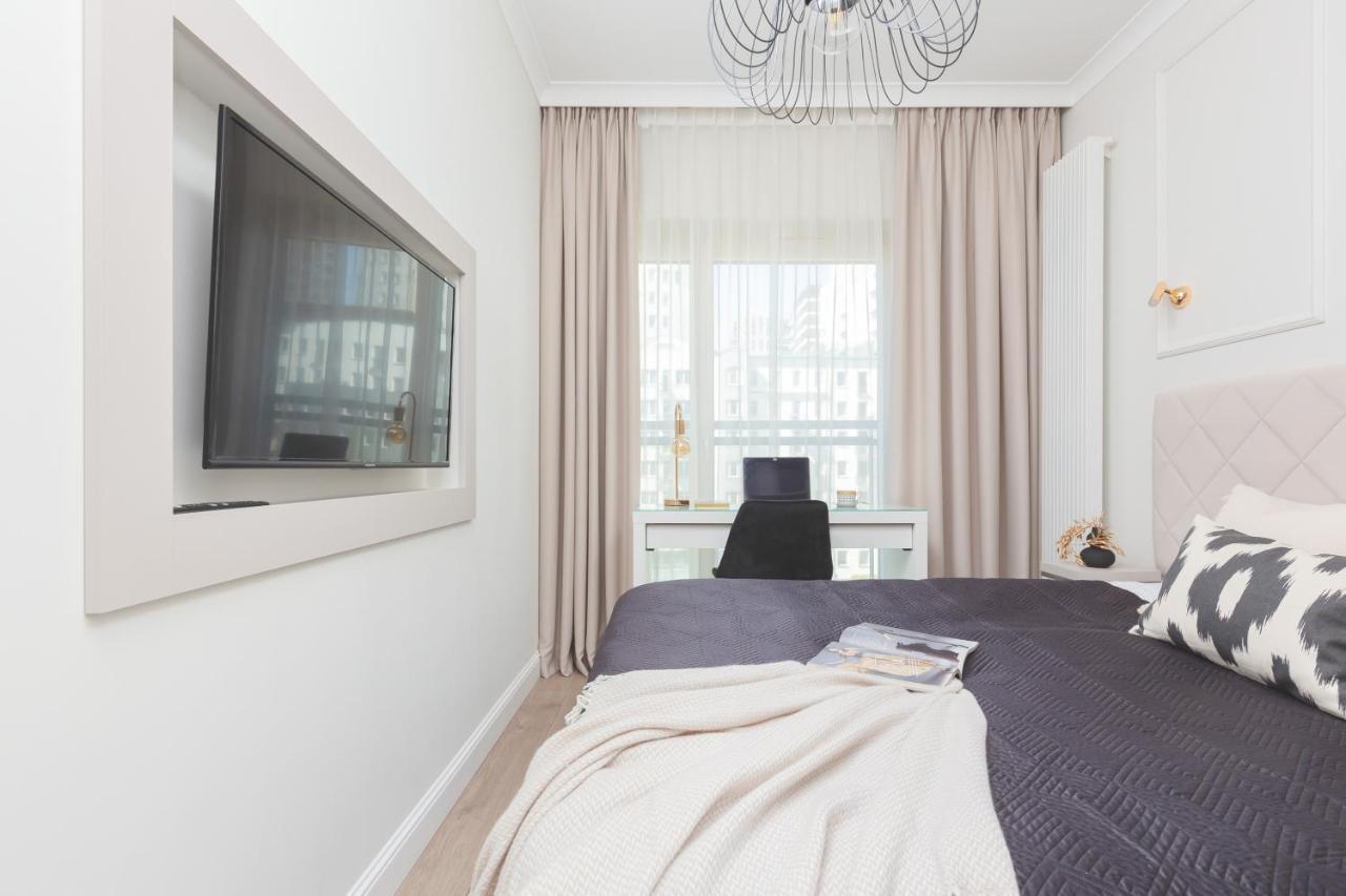 Mennica Residence Central Apartment By Renters Prestige Varşova Dış mekan fotoğraf