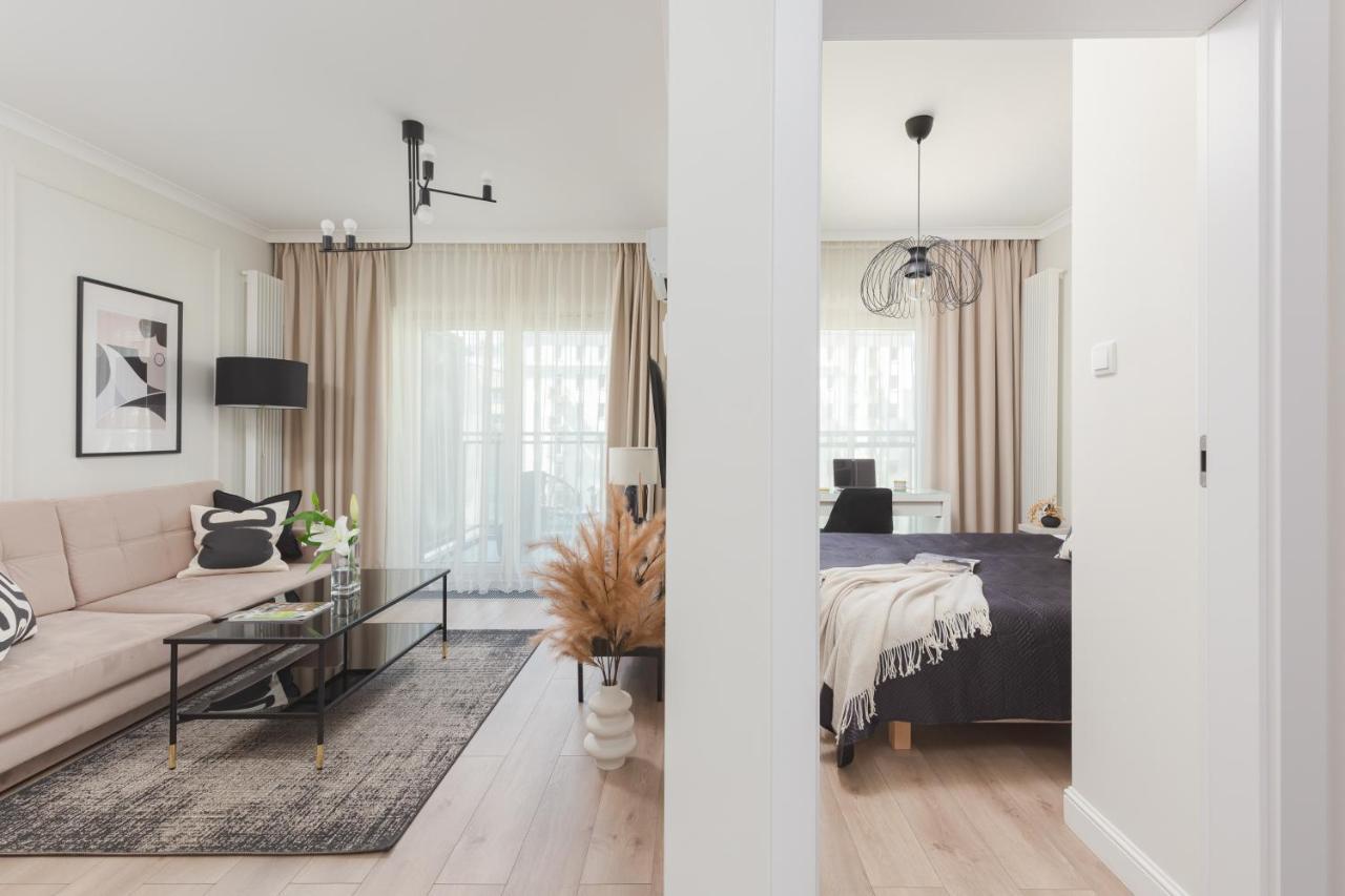 Mennica Residence Central Apartment By Renters Prestige Varşova Dış mekan fotoğraf